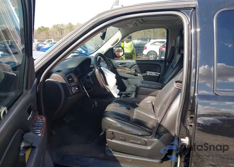 2013 Chevrolet Tahoe Lt z USA, uszkodzony, nr VIN 1GNSCBE00DR292391